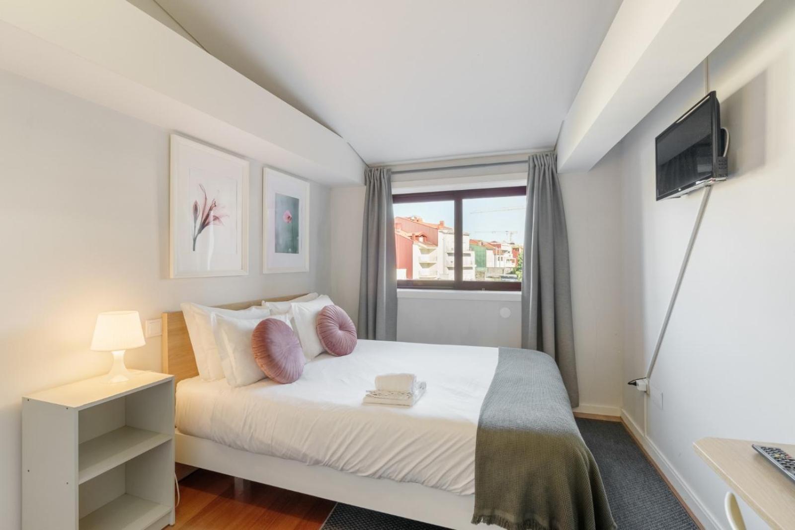 Bellu Studios & Suites Брага Экстерьер фото